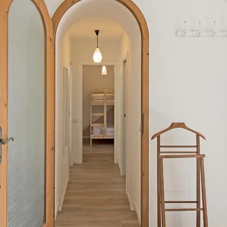 Appartamento Complex Levoasi